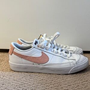 Nike Women's White and Pink Sneakers